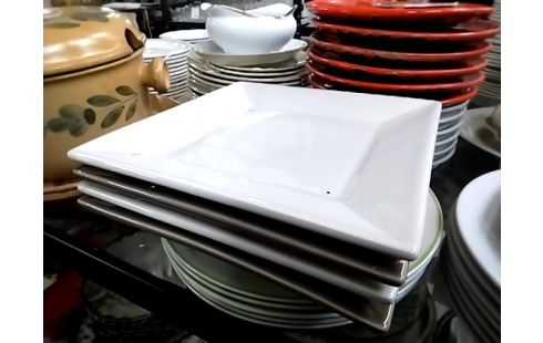 ASSIETTE CARRÉ LOT DE 4