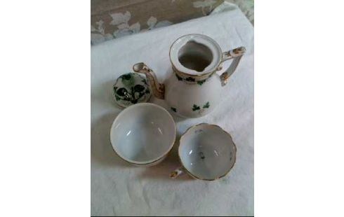 GESCHIRRSET 3-TLG. <HEREND> GOLDRAND