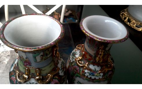 VAAS CHINEES LOT VAN 2