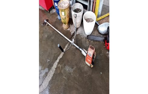 DEBROUSSAILLEUSE STIHL TESTÉ OK RALENTI A RÉGLER