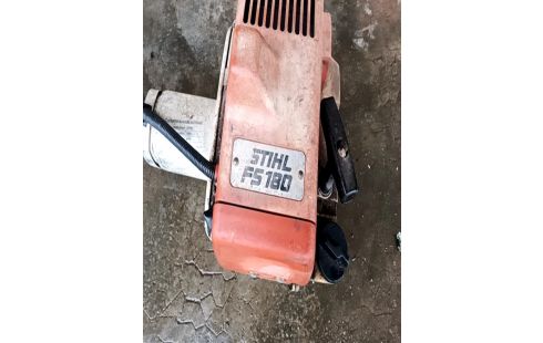 DEBROUSSAILLEUSE STIHL TESTÉ OK RALENTI A RÉGLER