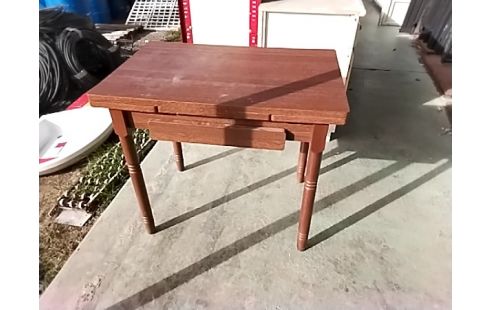 TABLE DE CUISINE