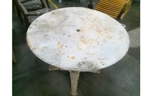 TABLE EXT PIED FONTE