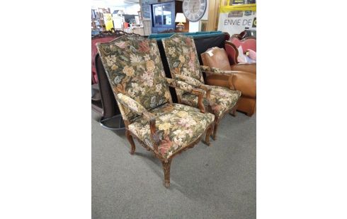 FAUTEUIL STYLE REGENCE