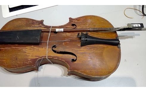VIOLON ET ARCHET POUR DECORER