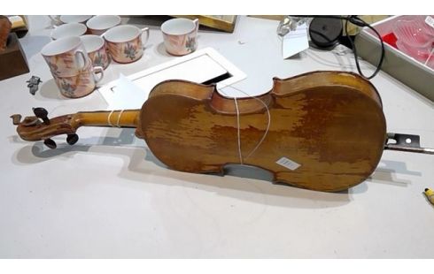 VIOLON ET ARCHET POUR DECORER