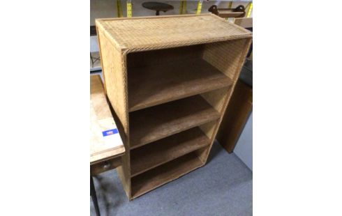 MEUBLE ÉTAGÈRE TRESSÉE