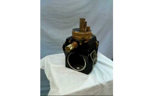 LABORGERÄT SCHWARZ GOLDFARBEN VINTAGE