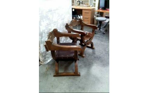 SCHERENSTUHL HOLZ/LED. VERZ. RITTER/WAPPEN