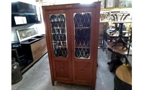 VITRINE 2 PORTES BOIS RUSTIQUE .