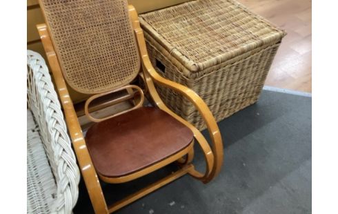 ROCKING CHAIR À BASCULE