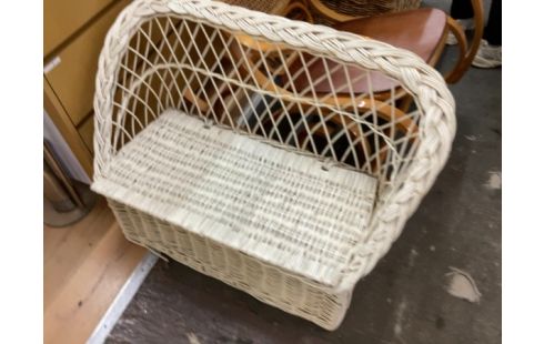 BANC COFFRE ENFANT EN ROTIN