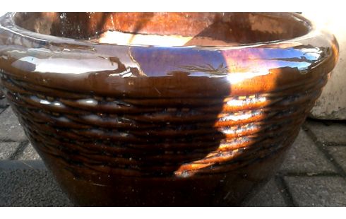 BLOEMPOT BRUIN EMAIL ROND