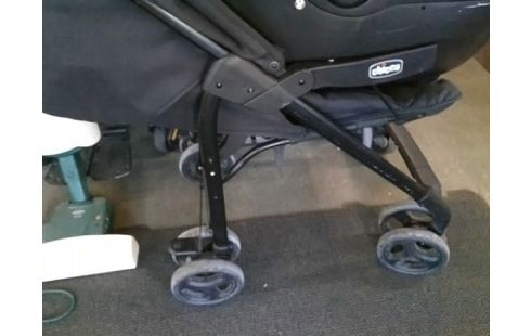 POUSSETTE CHICCO AVEC COSY (AVEC NOTICE)