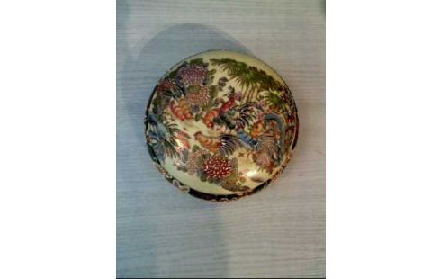 DOSE PORZELLAN CHINESISCH FLORAL