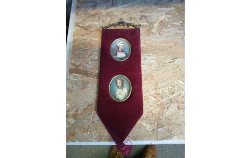 DECORATION MEDAILLON