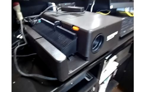 PROJECTEUR DIAPO KINDERMANN DIAFOCUS AF PROJAR 2,8/85