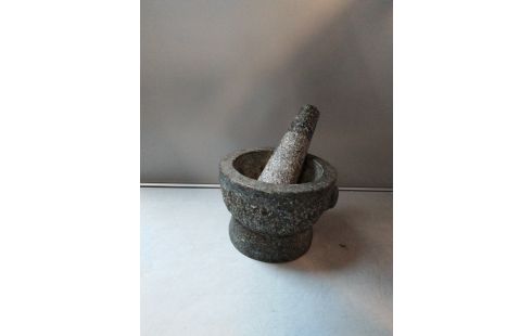 MORTIER + PILON