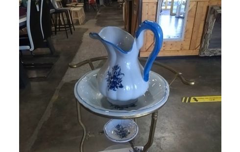 SERVITEUR DE TOILETTE