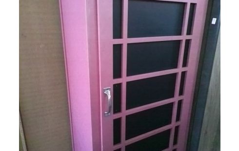 ARMOIRE ENFANT ROSE AVEC PENDERIE