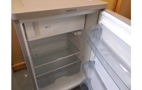 REFRIGERATEUR ESSENTIEL B