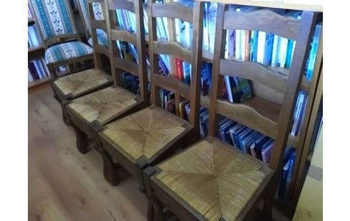 LOT DE 4 CHAISES PAILLEES OS DE MOUTON