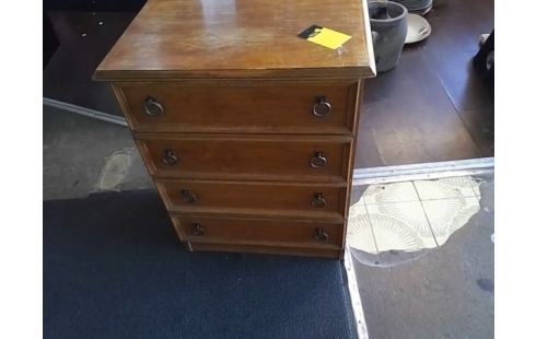 COMMODE 4 TIROIRS BOIS RUSTIQUE .