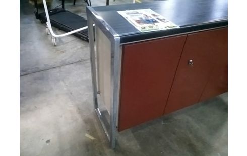 MEUBLE METAL ROUGE ET CHROME 2 PORTES