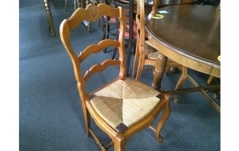 LOT DE 6 CHAISES PAILLEES STYLE LOUIS XV