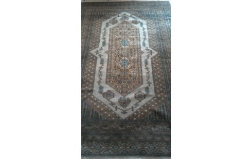 TAPIS  183-122CM