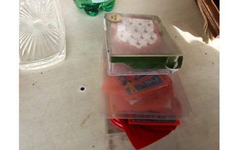 LOT DE ÉCUSSON DIVERS