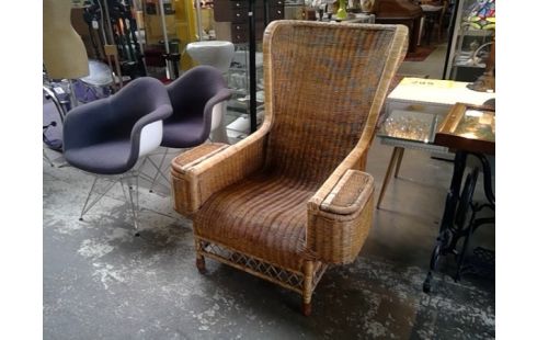 ZETEL IN ROTAN GROOT MODEL