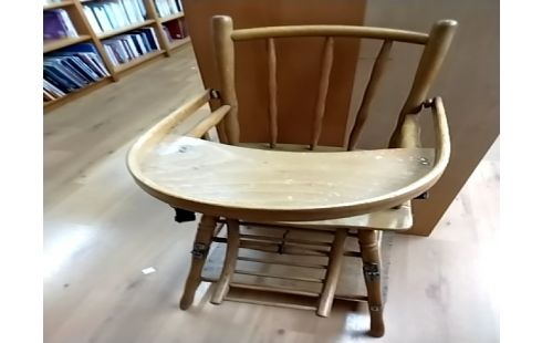 CHAISE BEBE BOIS ANCIENNE