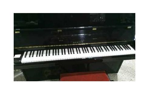 PIANO DROIT SAMICK  LAQUE NOIR