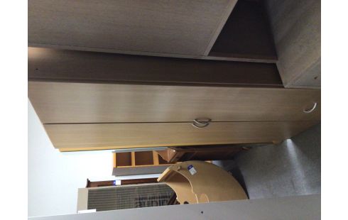 GARDE ROBES 2 PORTES 2 TIROIRS COULEUR CHENE