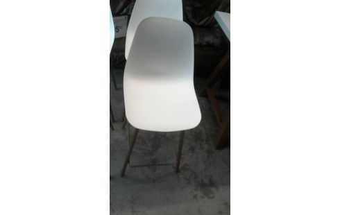 CHAISES HAUTES LA  PAIRE