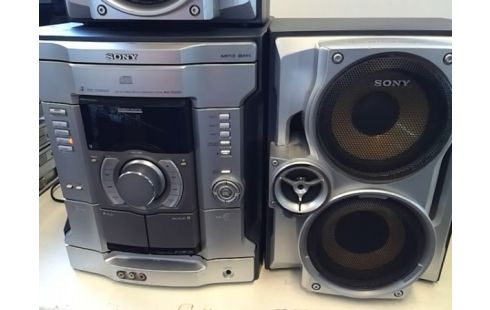 CHAINE HIFI SONY 3CDS AVEC ENCEINTES (LECTEUR K7 B HS)