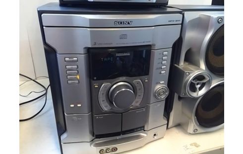 CHAINE HIFI SONY 3CDS AVEC ENCEINTES (LECTEUR K7 B HS)