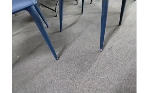 4 CHAISES MODERNE BLEUES PIEDS ABIMES