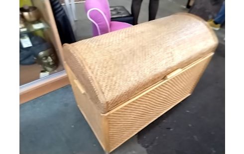 MALLE COFFRE EN OSIER