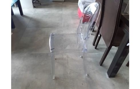 CHAISE MEDAILLON PLEXIGLASS