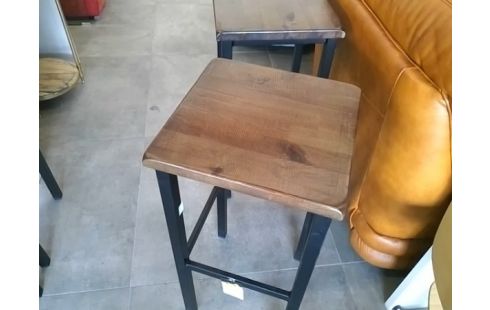 TABOURET DE BAR  EMPIETEMENT METAL