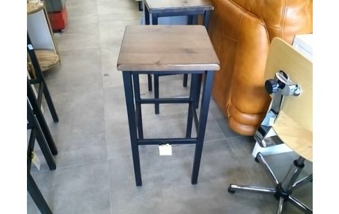 TABOURET DE BAR  EMPIETEMENT METAL