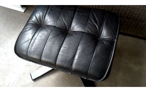 REPOSAPIÉS NEGRO CUERO