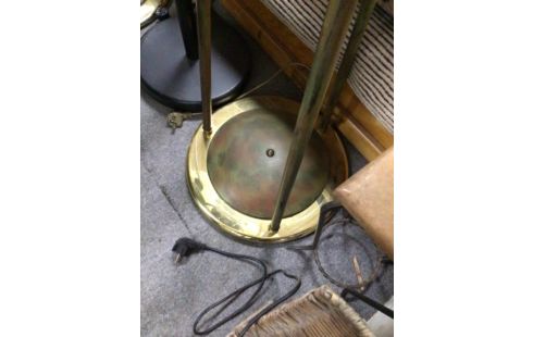 LAMPADAIRE TRÉPIED VERRE OPALESCENT