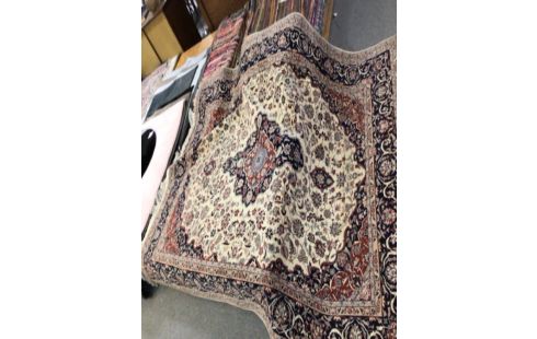 TAPIS LAINE ET SOIE EN L ETAT