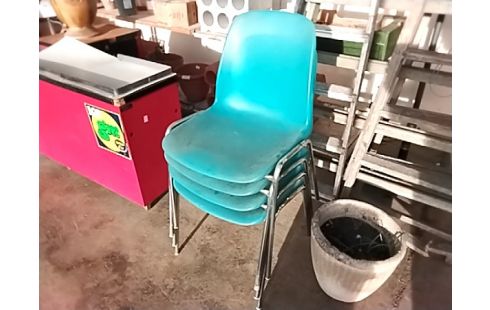 CHAISE BLEU LE LOT DE 4