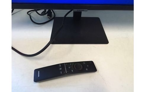 ECRAN SAMSUNG 80CM / 3840 x 2160 / 8MS / AVEC TELECOMMANDE / WIFI