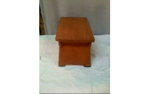 HOCKER TRITT HELL VOLLHOLZ KLEIN