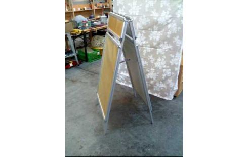 WERBETAFEL METALLGESTELL KUNSTSTOFF